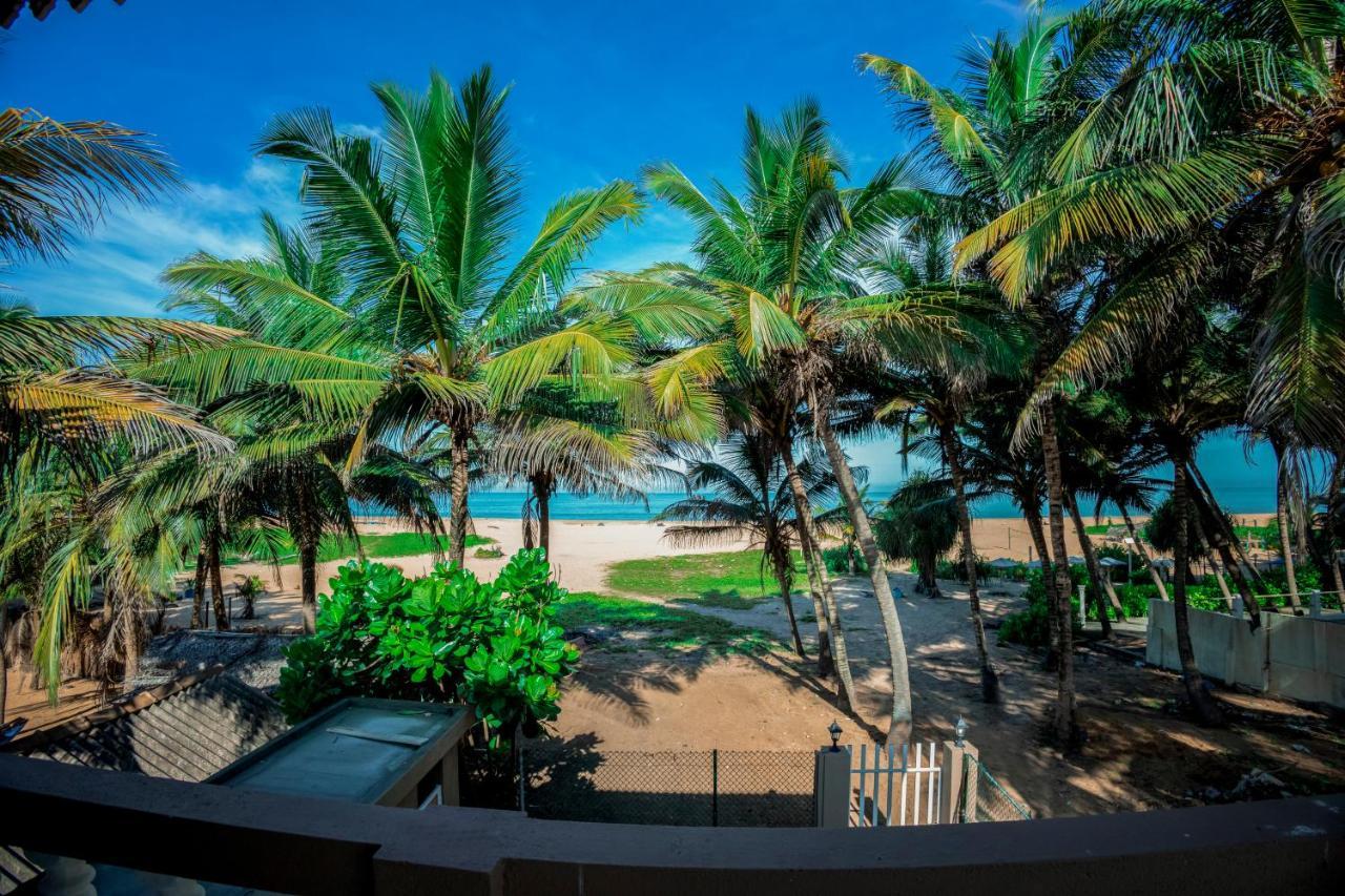 Lankahuts Villa Negombo Extérieur photo